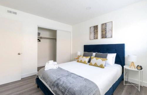 City Retreat Minutes to DT - Foto 5