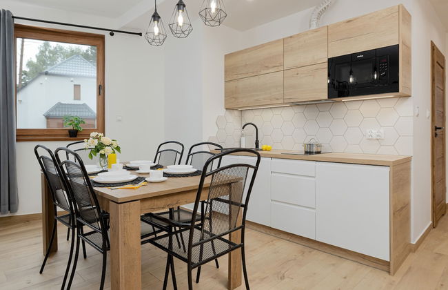 Zielona 11 Apartments by Renters - Photo 40