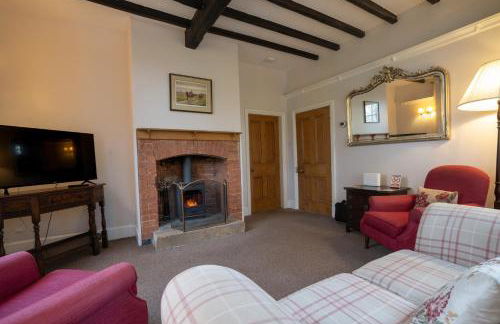 Finest Retreats - South Lodge at Longford - Photo 9