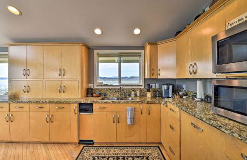 Anacortes Paradise Vacation Rental with Water Views! - Foto 8