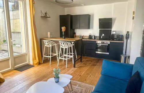 White House - THE SUNNY avec TERRASSE et PARKING privé - 20 min CENTRE - Foto 8