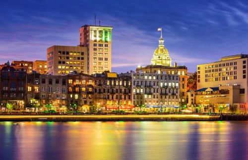 Luxurious Savannah Townhome with River views - Foto 31