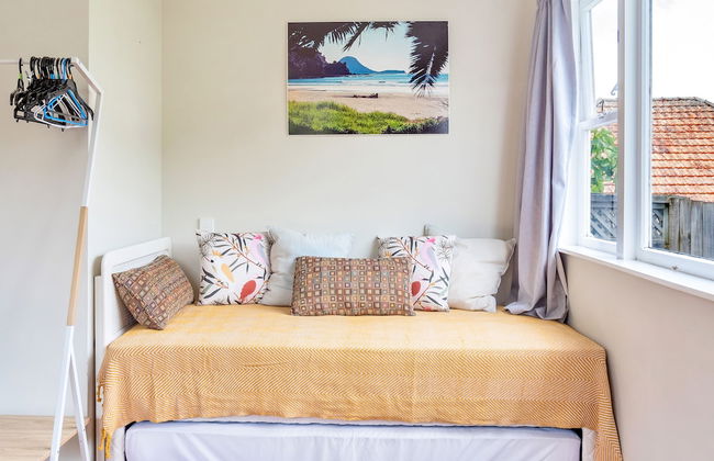 Sunny Grey Lynn Holiday Home - Foto 6