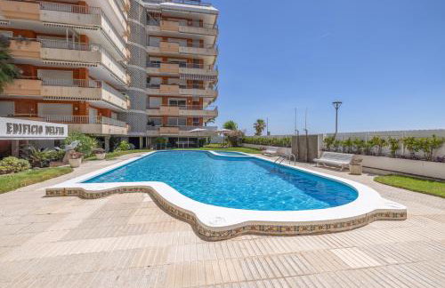 Frente al mar · Terraza · Piscina - Photo 3