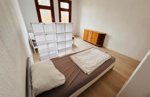 Helle Wohnung mit Parkplatz & WLAN - Foto 4