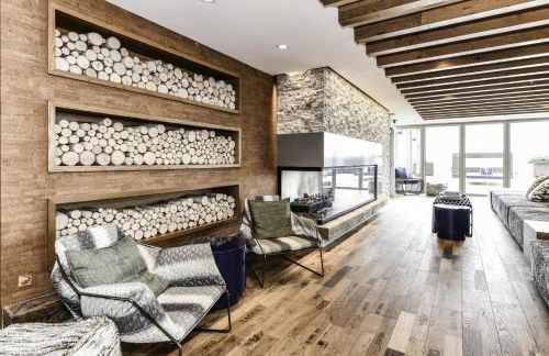 Urban 2BR Oasis with Scenic Rooftop and Gym - Foto 45