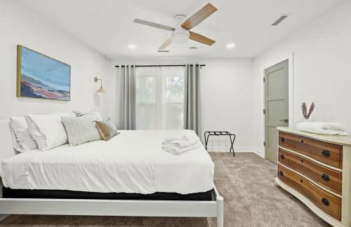 4BR for 10, Near Ark, High-Tech Kitchen, Parking! - Foto 20