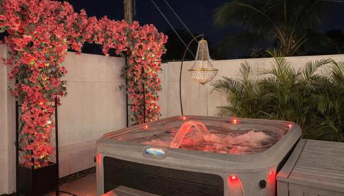 5 Min to Beach - Heated Pool Hot Tub 85 TV's BBQ Games - Foto 5