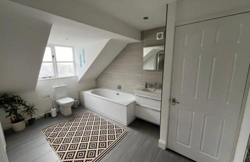 Spacious Village House near Oxford with Woodburner - Foto 13