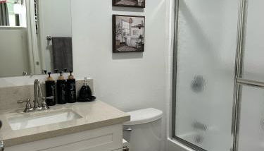 Hollywood Blvd Studio FREE DESIGNATED PARKING & WIFI - Foto 4