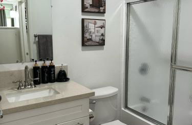 Hollywood Blvd Studio FREE DESIGNATED PARKING & WIFI - Foto 4