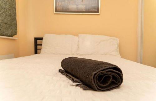 2 bed flat near Livingston North Station - Foto 26