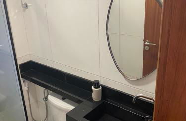 Apê reformado na quadra da praia - Foto 8