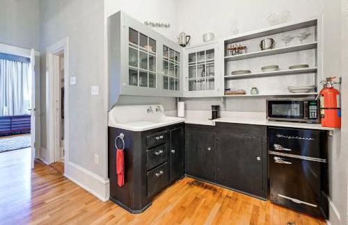 Historic Decatur Apt with City Square Views - Foto 13