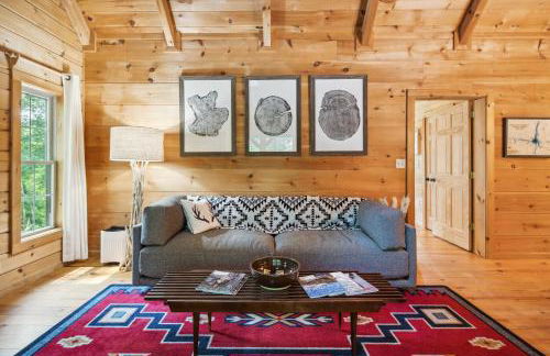 Pet-Friendly Lake Lure Cabin with Outdoor Oasis! - Foto 7