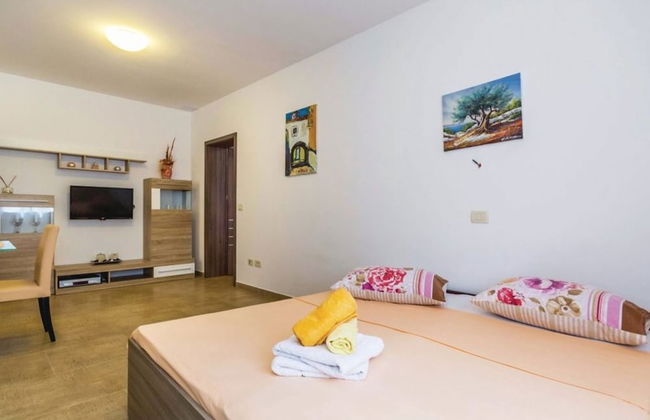 Cozy One Bedroom Apartment With Terrace - Foto 2