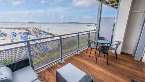 Ocean Breeze - Stunning Harbour Views from Private Balcony - Foto 2