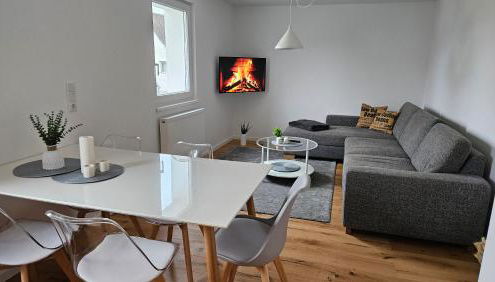 BeMa Apartments Hallstadt - ruhig, zentral mit Balkon, mit Parkplatz und in Nähe von Bamberg - AS5 One - Foto 3