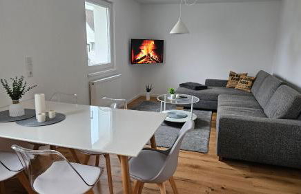 BeMa Apartments Hallstadt - ruhig, zentral mit Balkon, mit Parkplatz und in Nähe von Bamberg - AS5 One - Foto 3