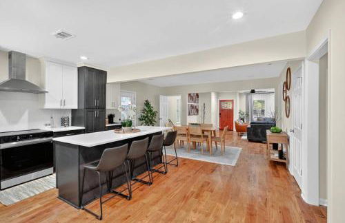 Grove Park Haven Sleeps 12, Large Backyard - Foto 3