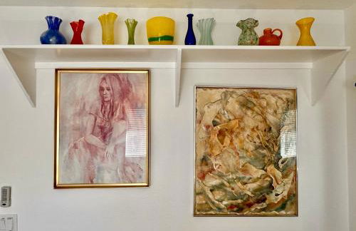 Epic Views, Huge House, Acres of J-Trees to explore, Hot Tub, Pool, AC, and Mini-Golf - Foto 46