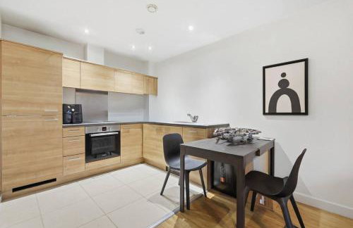 Stylish Limehouse Flat 2 Min Walk to DLR - Foto 5