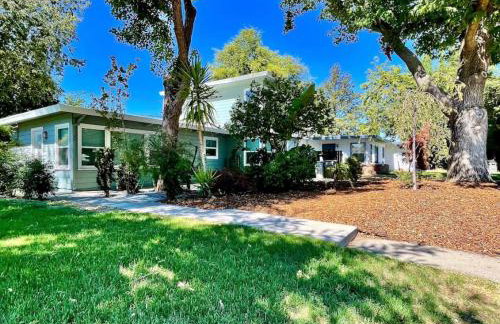 Uniquely styled home minutes to Downtown Sac! - Foto 4