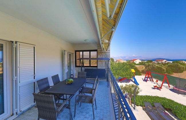 Scenic Elegant Trogir Villa With Pool - Foto 37