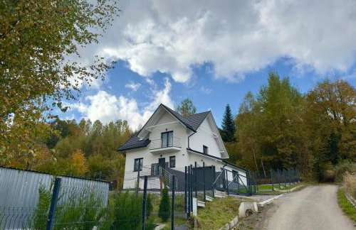 Między Wzgórzami Korbielów - Foto 1