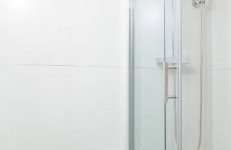 Three Bedroom Apartment by Beautiful Park - Photo 48