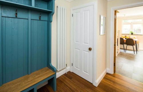 Where Style & Convenience Combine- Photo ID Required - Foto 27