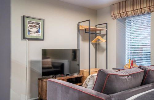 The Falcon - Foto 21