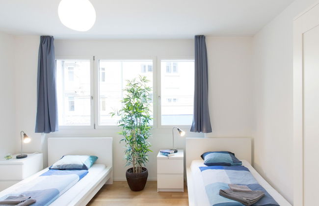 ZH Kreuzplatz I - Hitrental Apartment - Foto 10