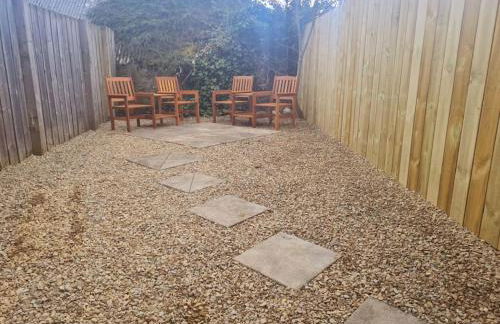 York Street Retreat, modern cosy 2 bed with garden - Foto 19