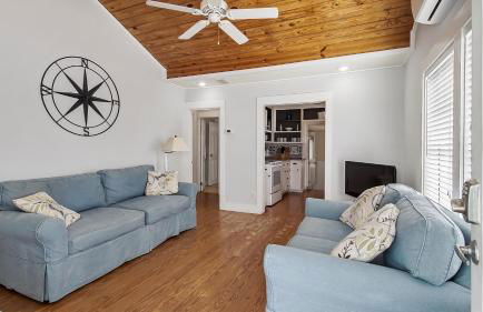 Laguna Shores by Sand Seeker Vacations - Photo 8