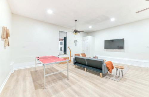 Hilltop Hideaway - Pool - Jacuzzi - Ping Pong - 12 guests - Fireplace - Mountain Views - Pets are allowed by request - Foto 3