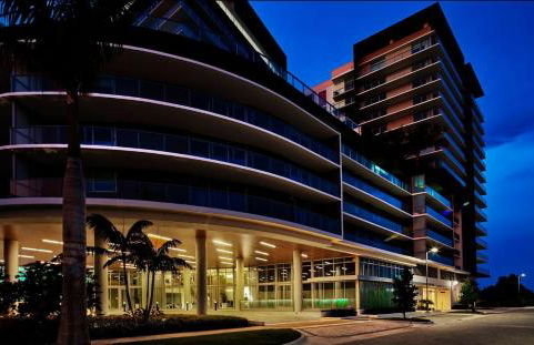 Landing Incredible 2BD Pool - Photo 42