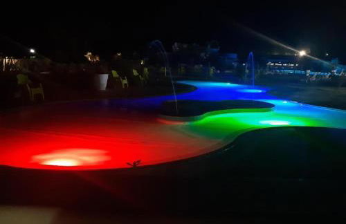 Mobil Home Moderne de 40m2 TOUT CONFORT Camping SIBLU Les CHARMETTES 785 La Palmyre Les Mathes - Foto 50