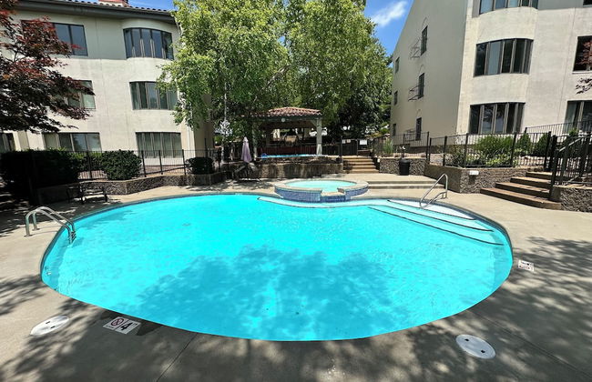 Lake Getaway - Photo 21