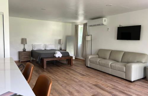 Private Cottage - Panoramic River Views, Near Casino and Downtown - Foto 6