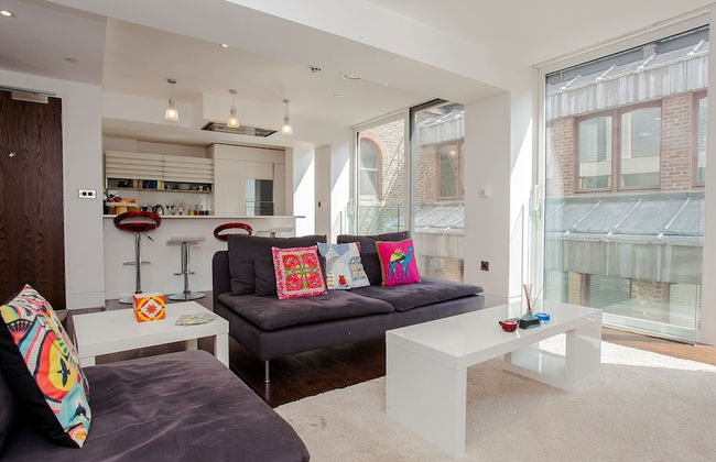 Exquisite 2 Bedroom Apartment In Bank - Photo 12