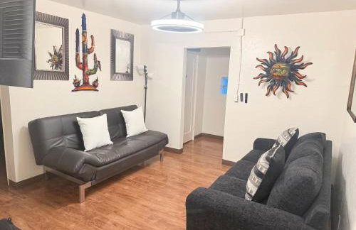 Mins from the UofA & Downtown 4BR 2BA Entire Home - Foto 8