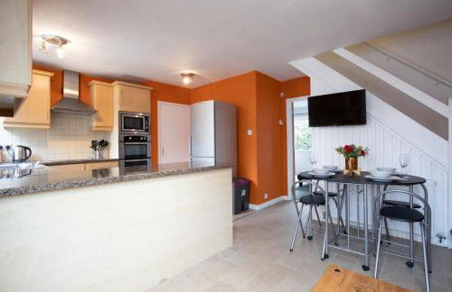 Hurley House - Photo 17