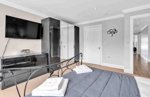 Sea Downs House with Free Parking By My Getaways - Foto 13