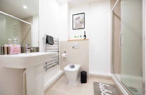 1BR River Retreat - Sleeps 4 - Parking - Foto 28