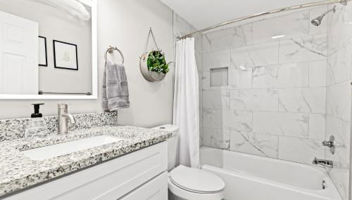 Cozy Modern 1BR Close to Downtown - Photo 5