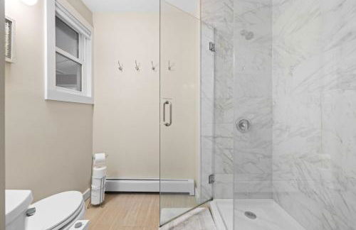 Modern Lodge on 6 acres - 15 mins to Camelback - Foto 17