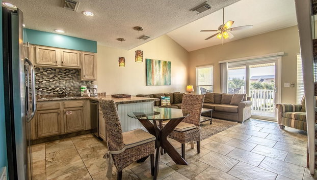 9 G, Two Bedroom Condo - Foto 4, Cozinha privada