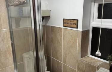 Thors Cave Cabin, Peak District - Photo 45