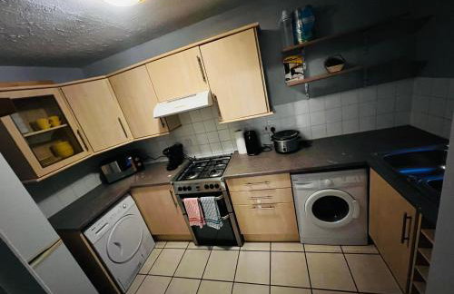 Pristine 2B Guest house near Luton Airport, L&D Hospital, Whipsnade Zoo & Leagrave Train Stn, Contractors - Foto 40